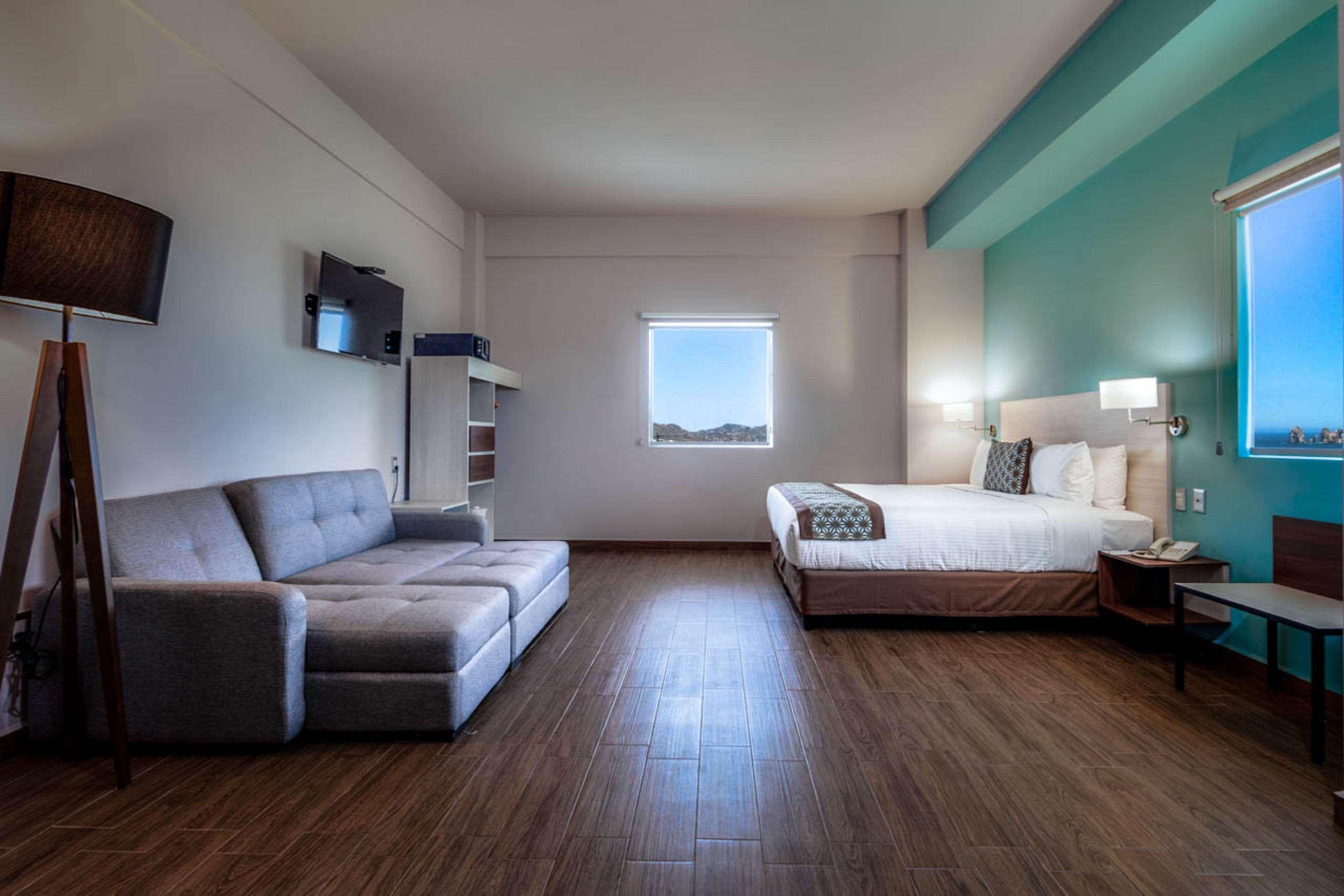 Comfort Inn & Suites Los Cabos Кабо Сан Лукас Екстериор снимка