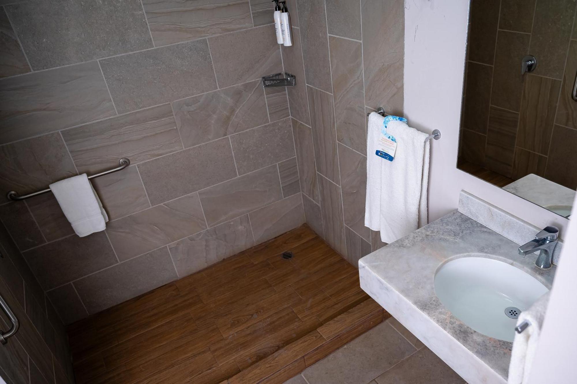 Comfort Inn & Suites Los Cabos Кабо Сан Лукас Екстериор снимка